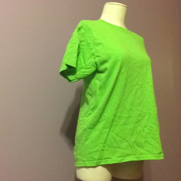 Green T-shirt - Picture 2 of 2